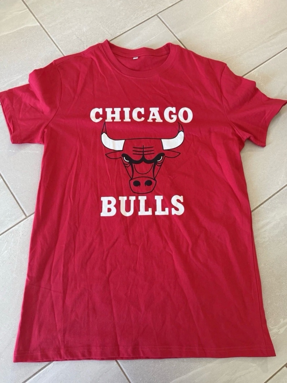 Chicago Bulls Red Graphic T-Shirt Size Medium NBA Basketball Fan Tee